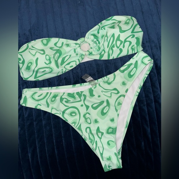 SHEIN Other - Green Strapless Bikini